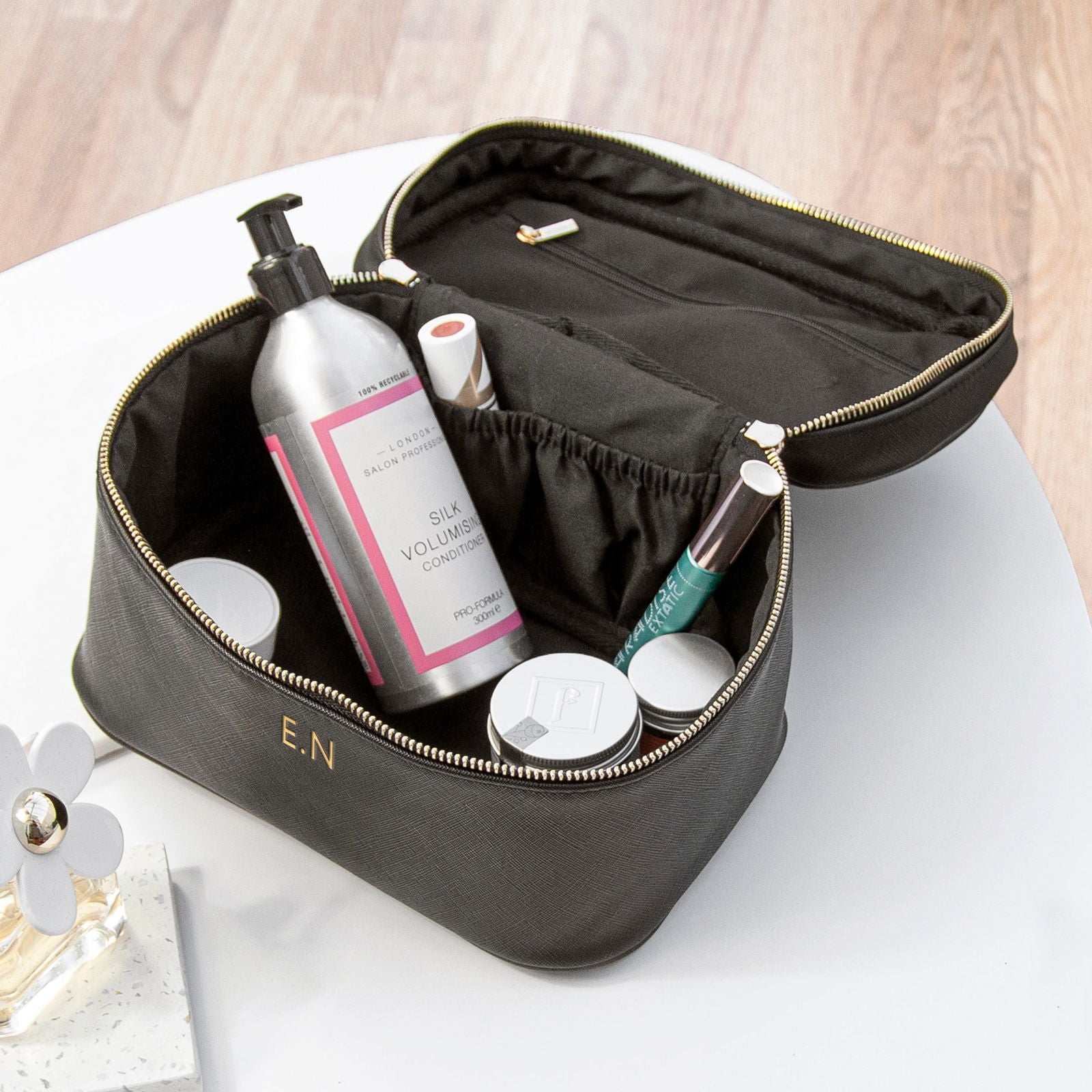 Monogrammed Leatherette Vanity Case - Lovesakes