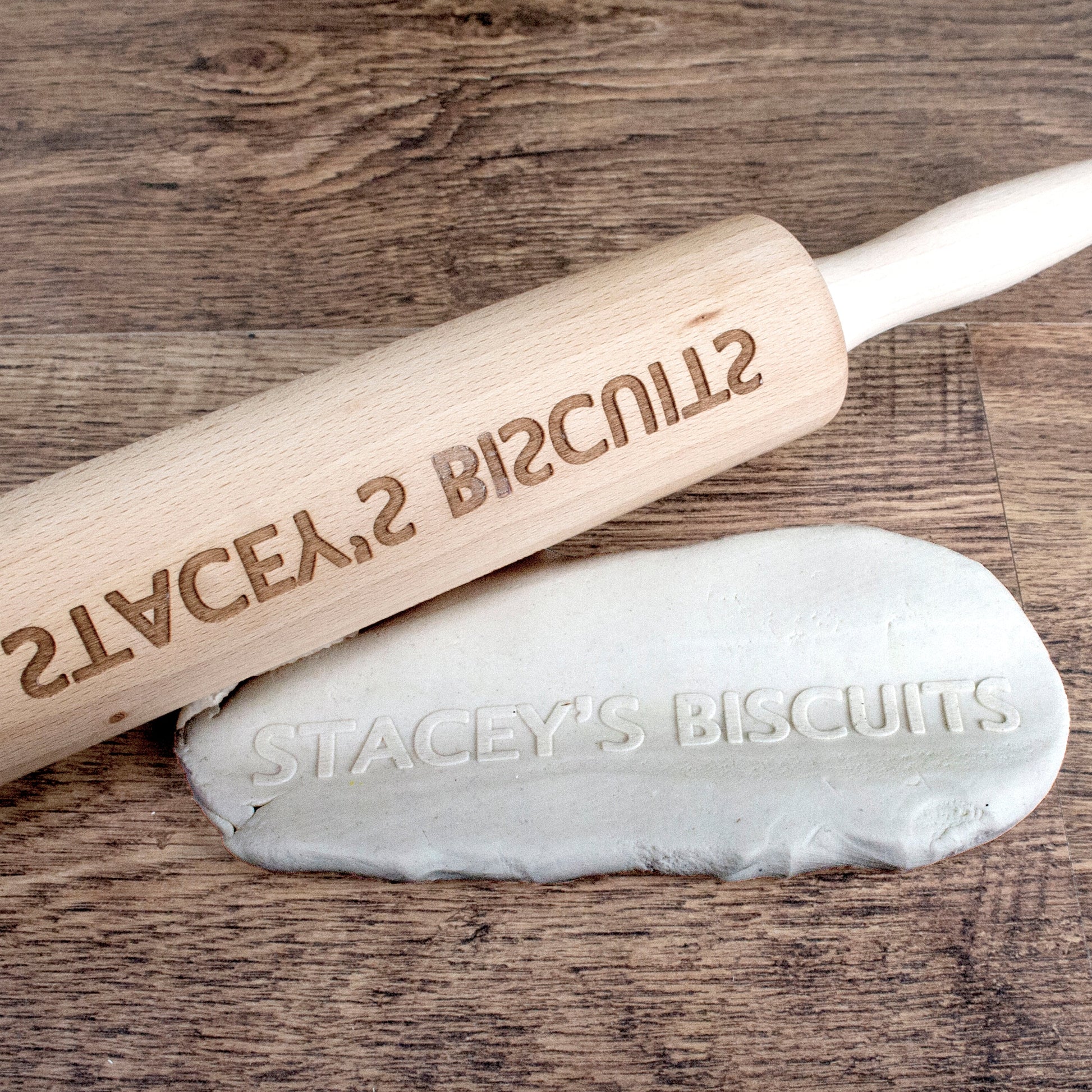 Personalised Wooden Rolling Pin - Lovesakes