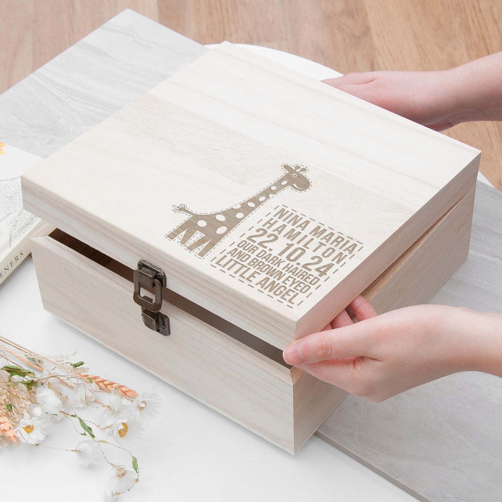 Personalised Baby Giraffe Keepsake Box - Lovesakes